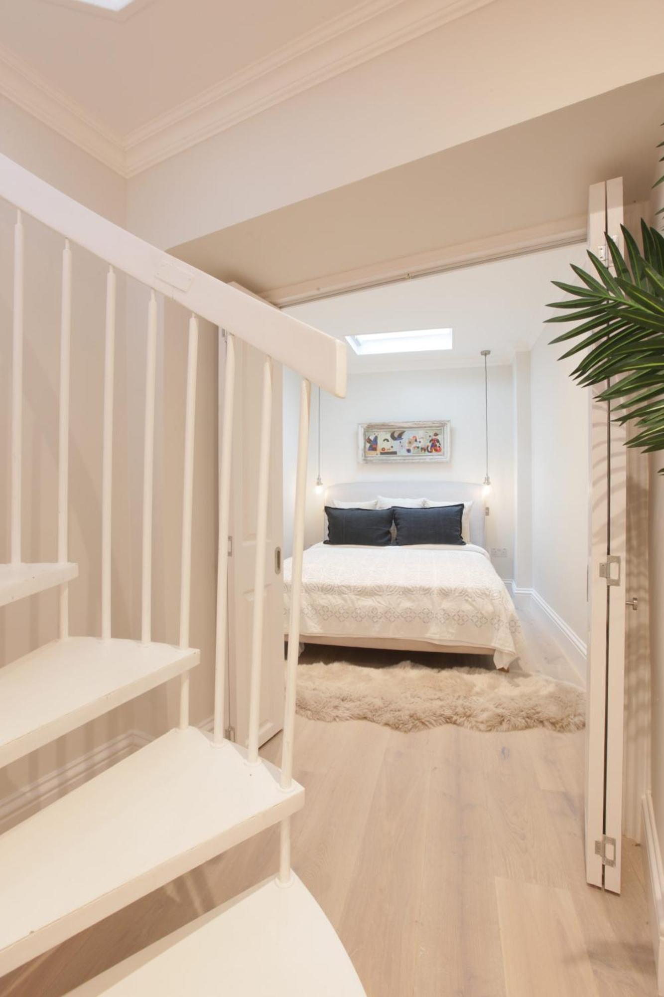 Newly Refurbished 1 Bedroom In Vibrant Notting Hill Appartamento *