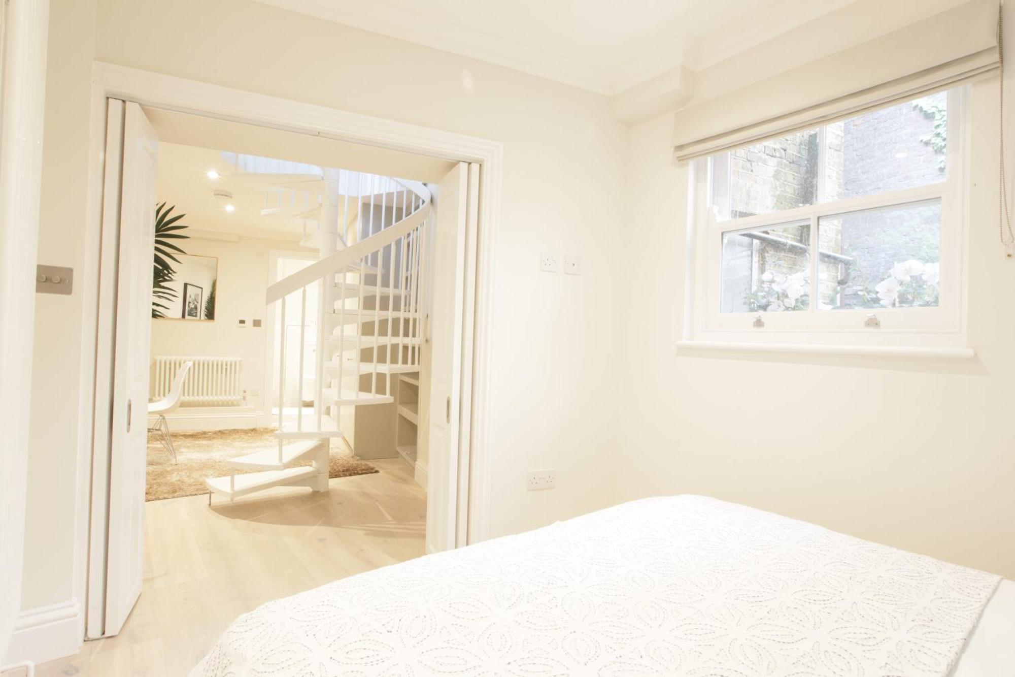 Newly Refurbished 1 Bedroom In Vibrant Notting Hill